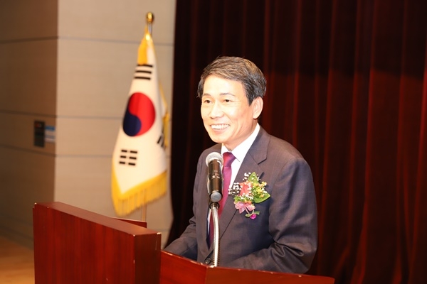 박석현 광주지방국세청장은 15일 열린 취임식에서 취임사를 하고 있다./사진=광주지방국세청