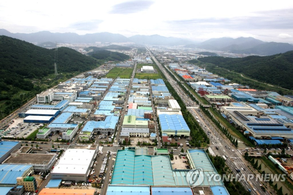 사진=연합뉴스(창원 국가산업단지 전경)